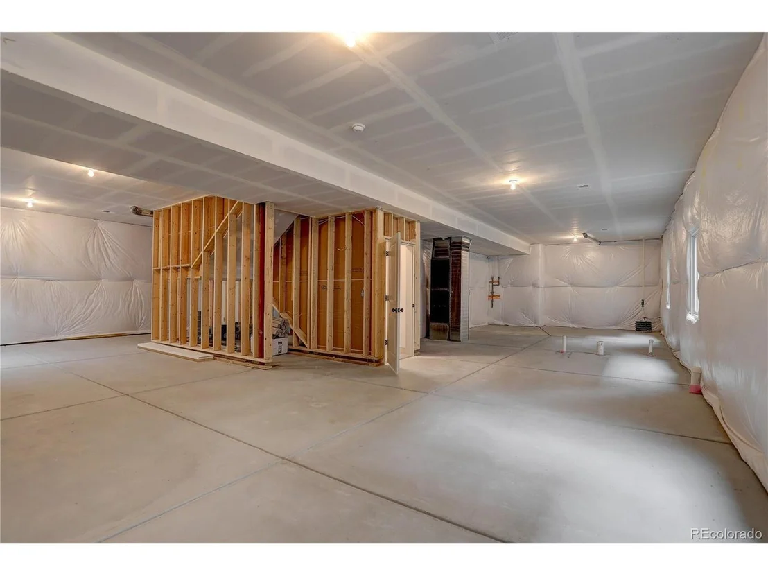 Photo of 9377 Iron Mountain Way
