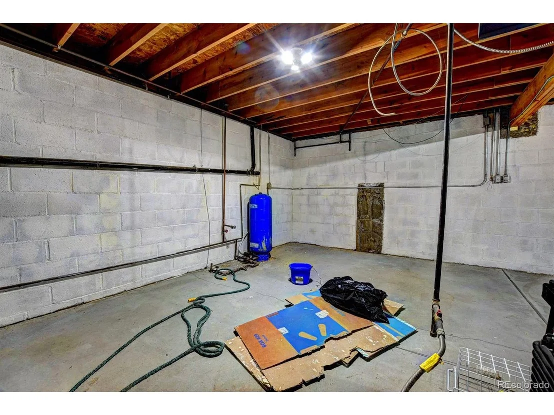 Photo of 350 Antero Dr