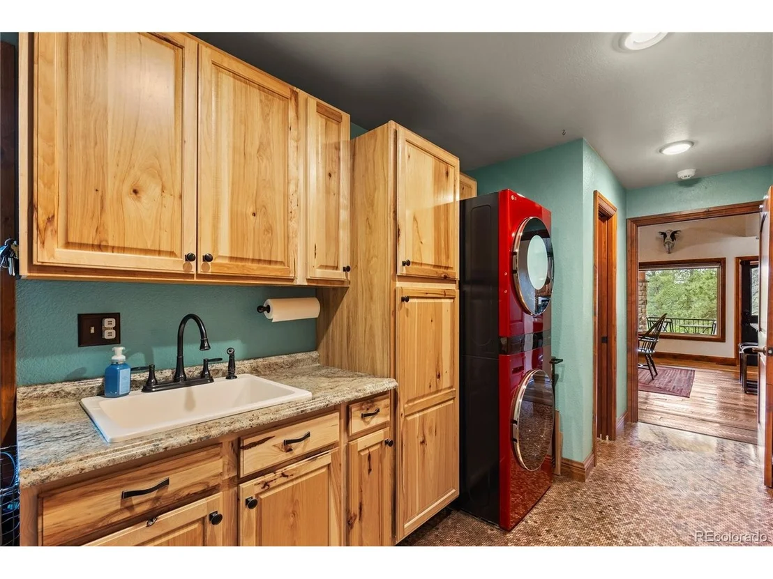 Photo of 10247 Pine Valley Dr