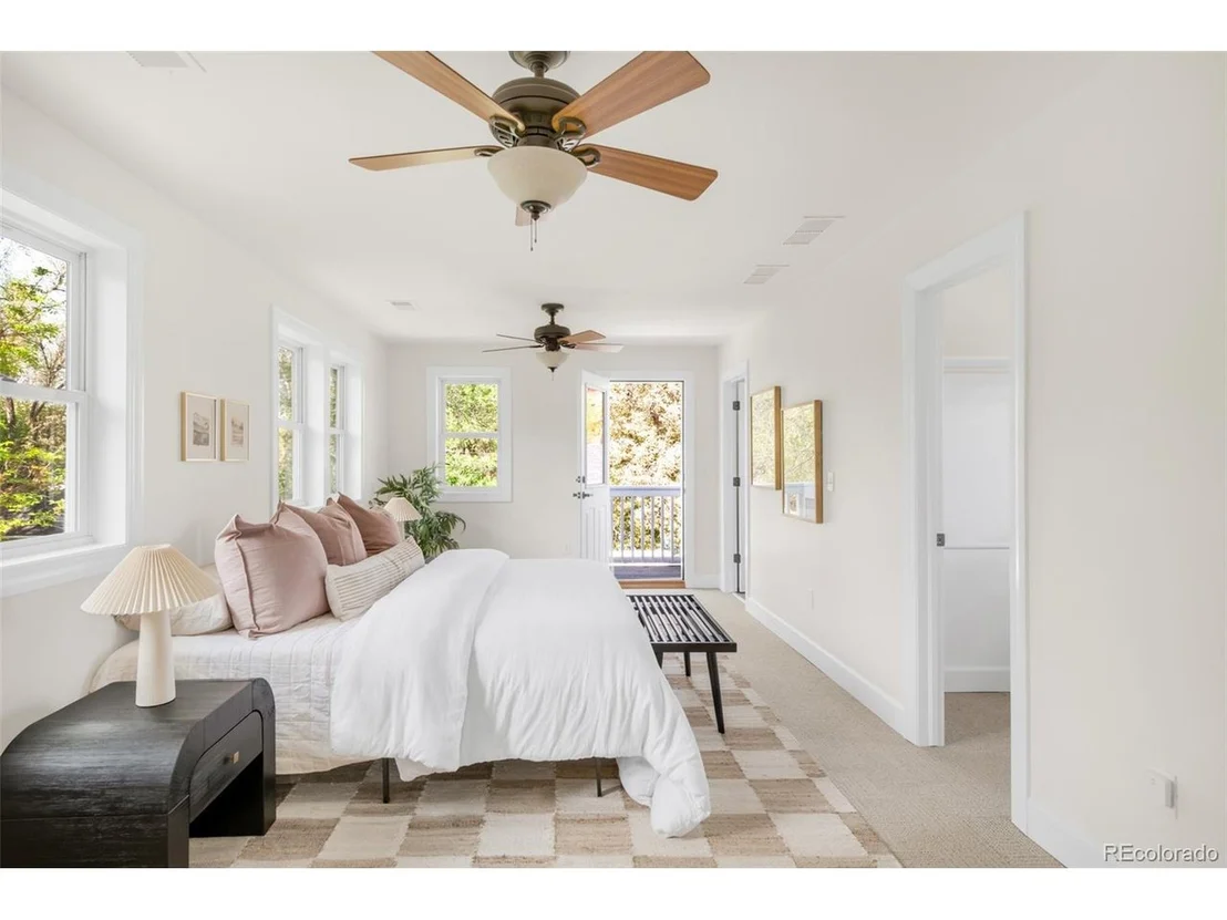 Photo of 539 Baker St