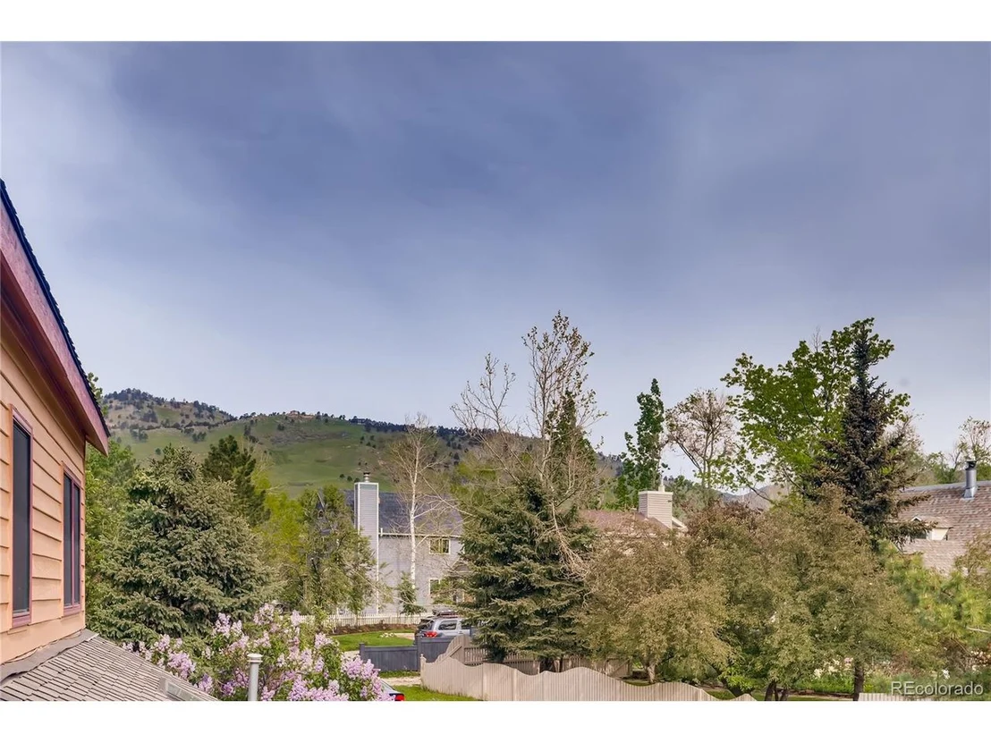 Photo of 1380 Riverside Ave