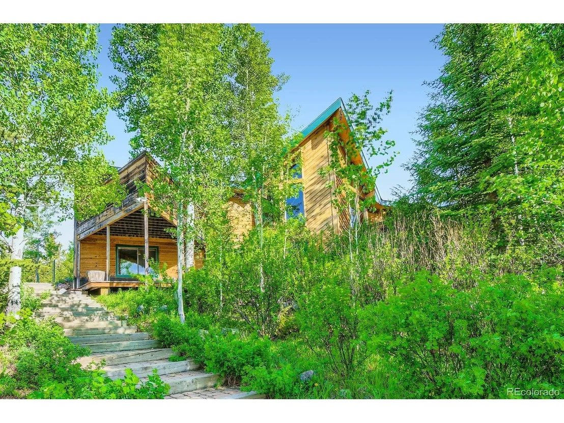 Photo of 134 Hideaway Ct