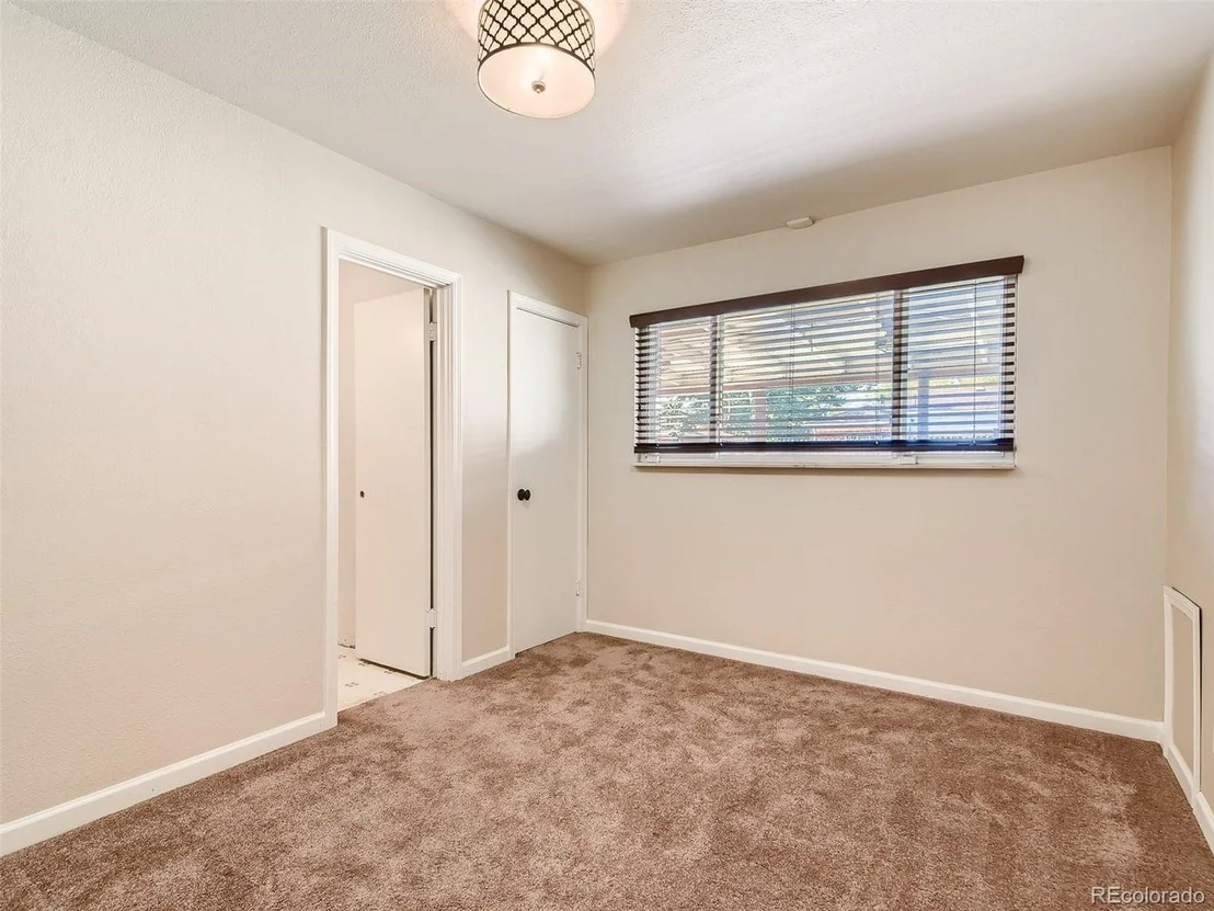 Photo of 9221 High St