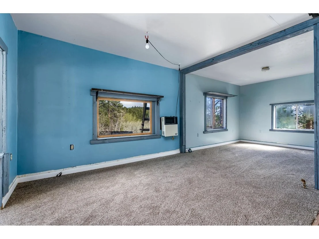 Photo of 151 Columbine Dr