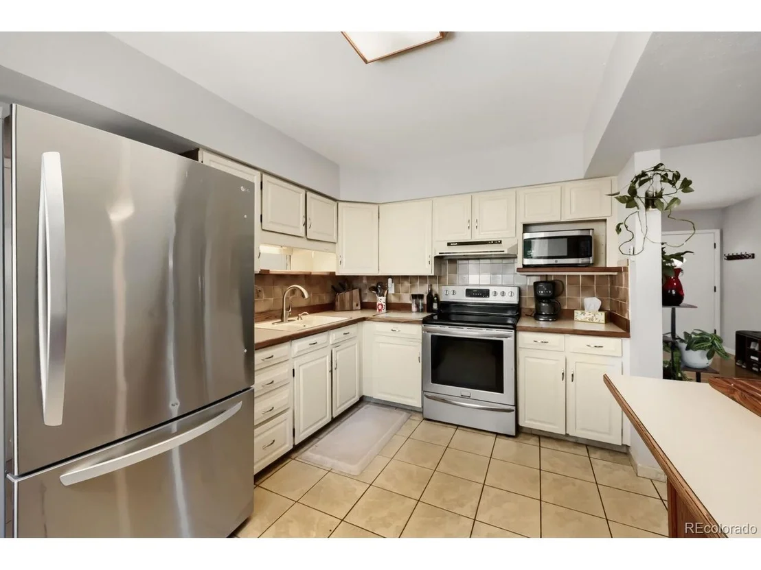 Photo of 4 Seattle Ln