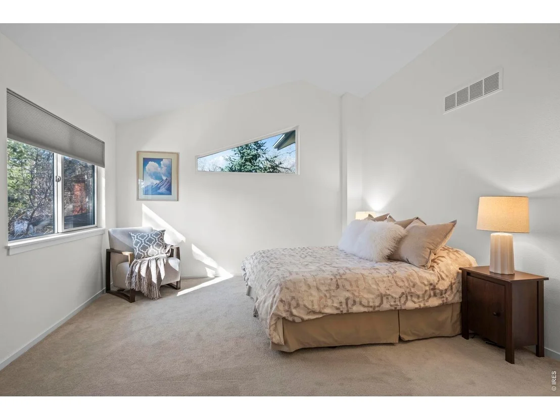 Photo of 1620 Oak Ave