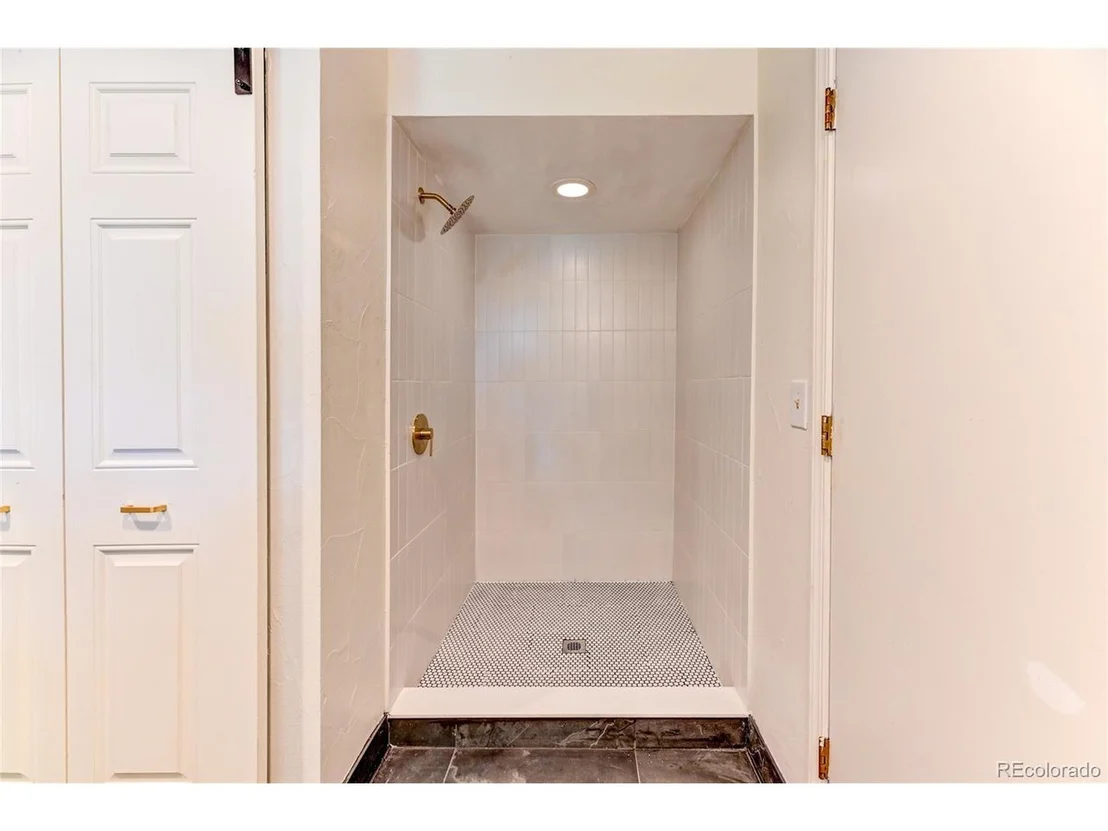 Photo of 456 Eldridge Ct