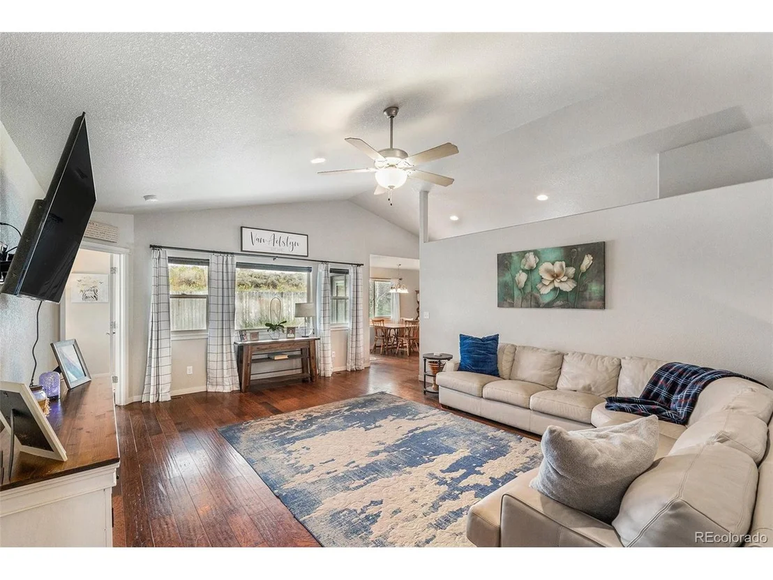 Photo of 346 Sunset Dr