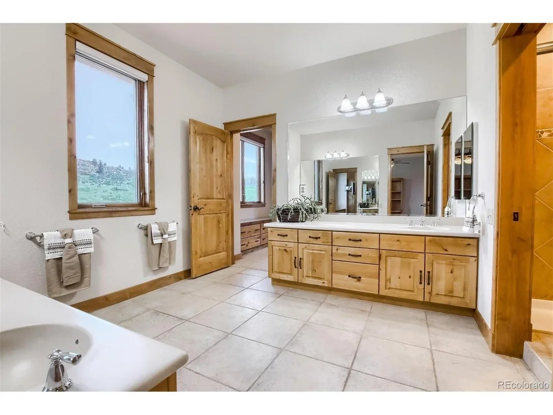 Photo of 5335 Pine Ridge Rd