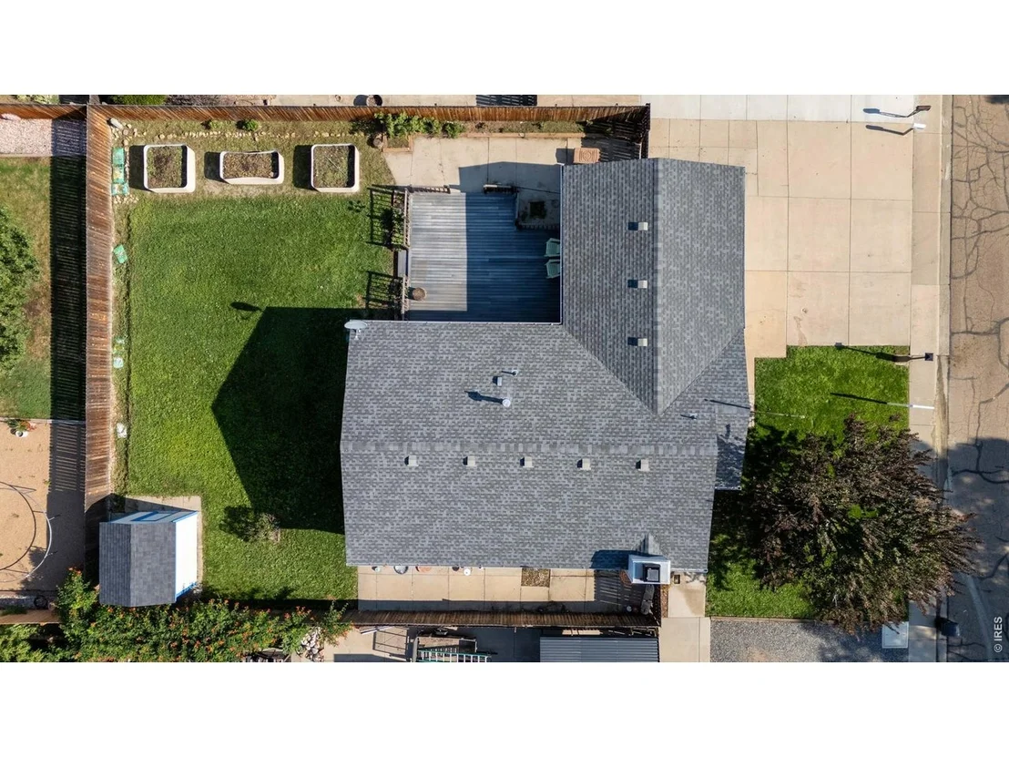 Photo of 1685 Geneva Cir