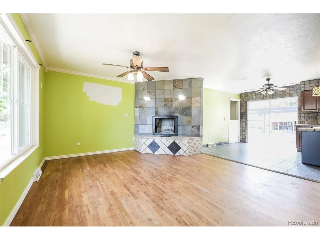 Photo of 3400 Mowry Pl