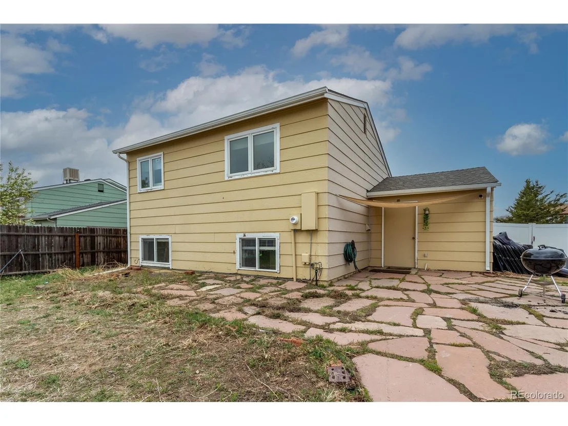 Photo of 5116 Deephaven Ct