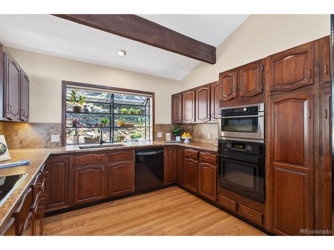Photo of 1644 Tamarac Dr
