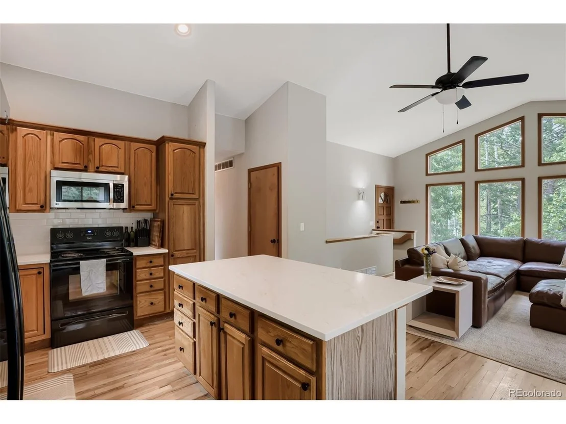 Photo of 32292 Lodgepole Dr