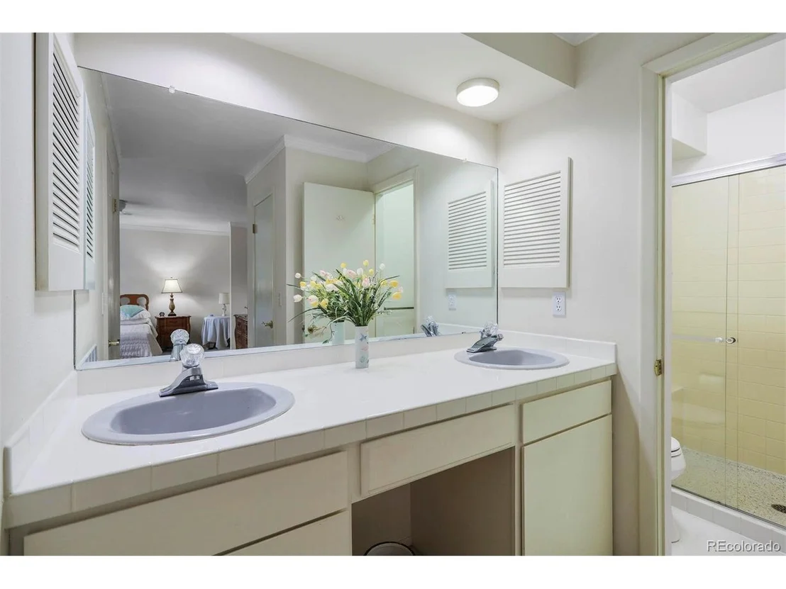 Photo of 300 Fox Dr