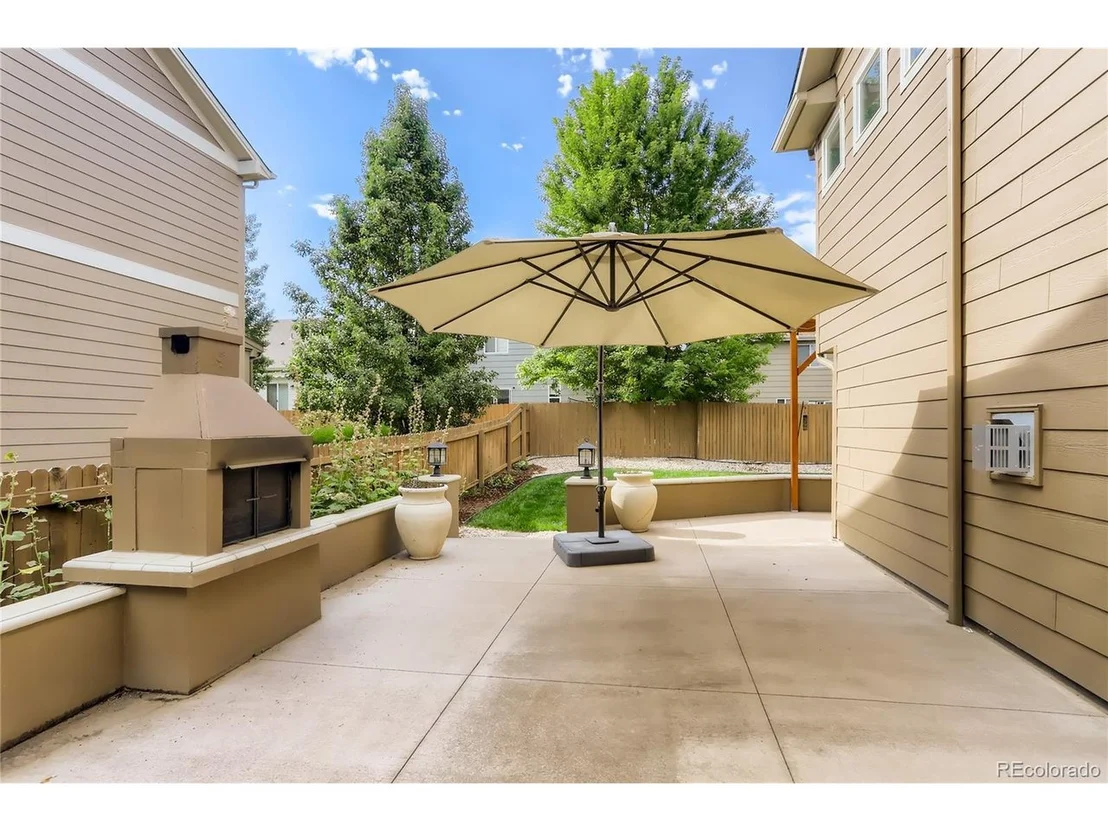 Photo of 6896 Sunburst Ave