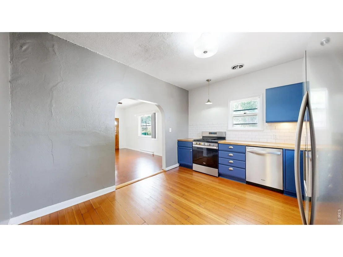 Photo of 521 1st Ave