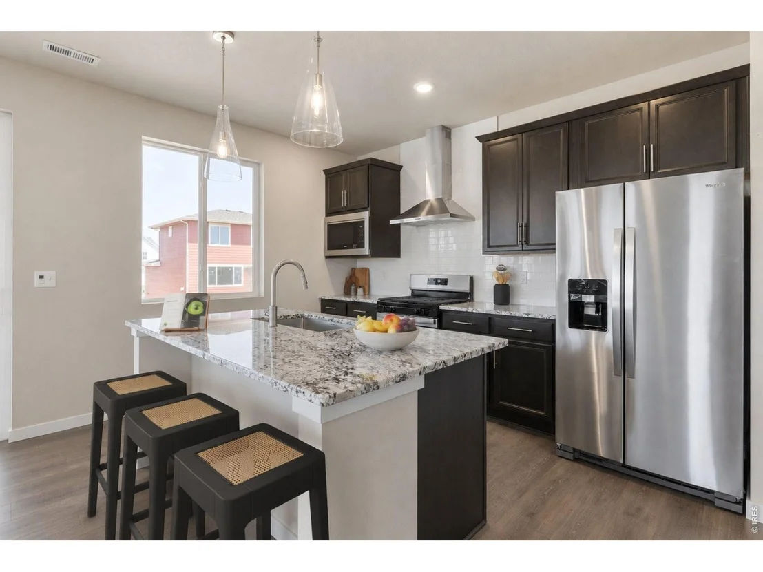 Photo of 7331 Swan River St