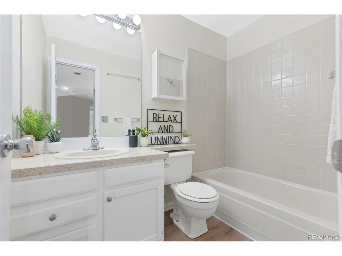 Photo of Unit 11 at 1085 Broadway