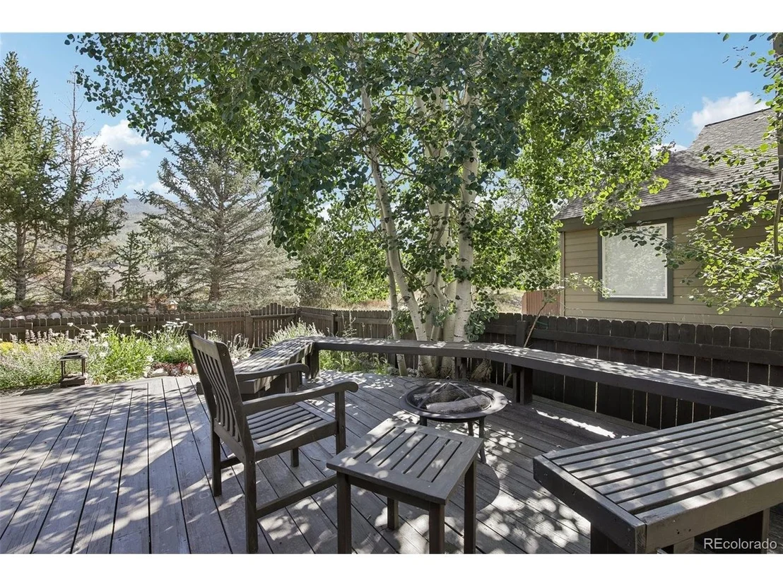 Photo of 102 Blue Grouse Ln