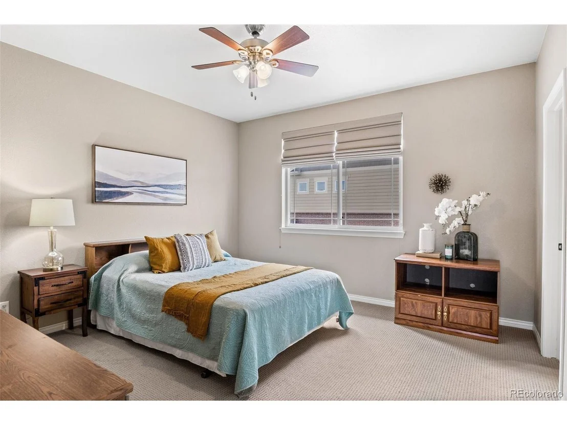 Photo of 8487 Rogers Loop