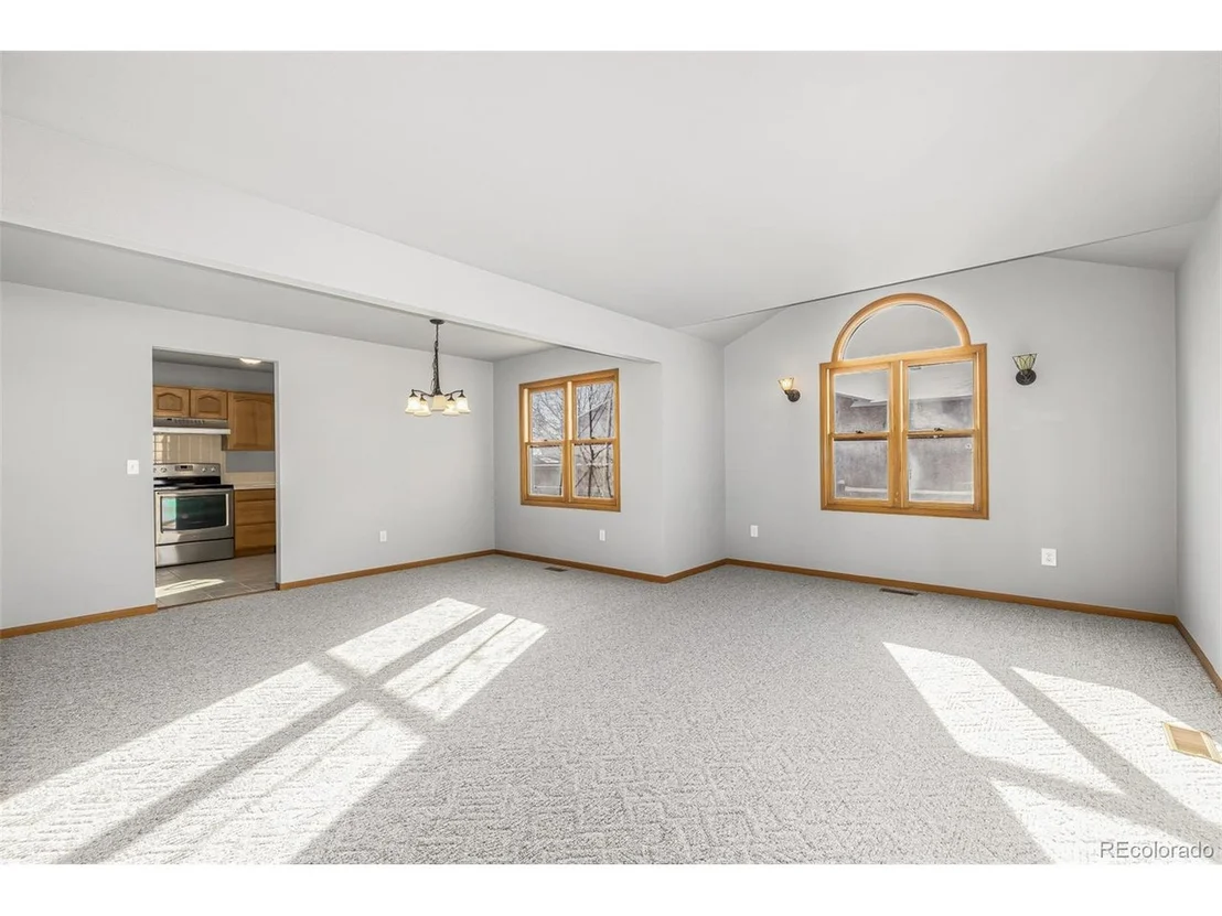 Photo of 1506 Maple Dr