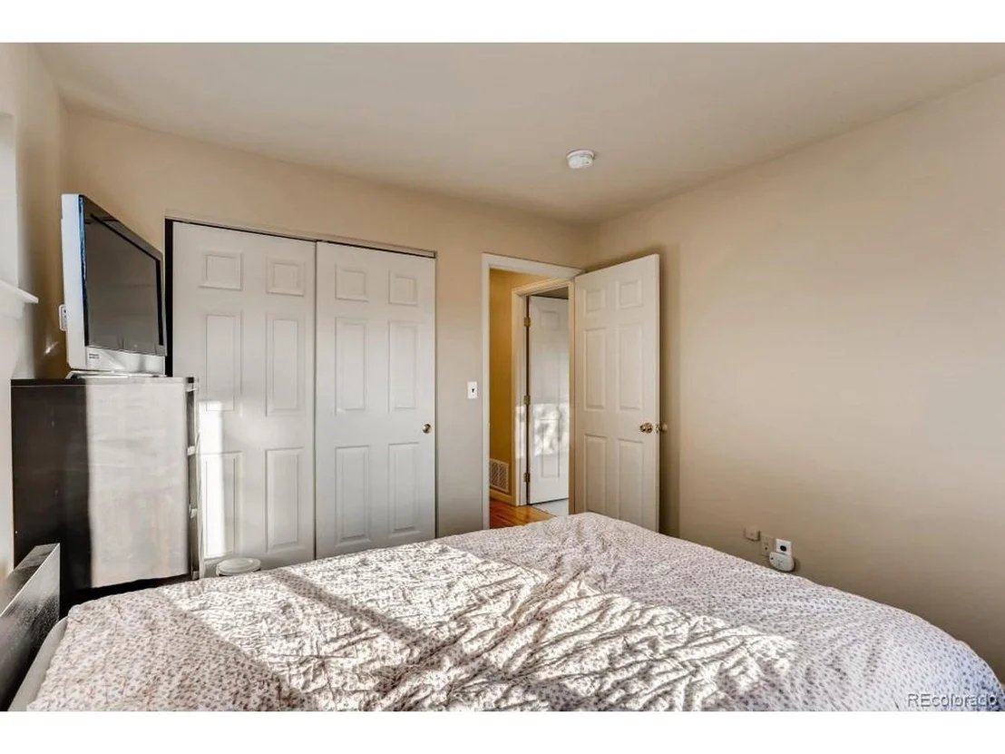 Photo of 275 Meadow Wood Cir
