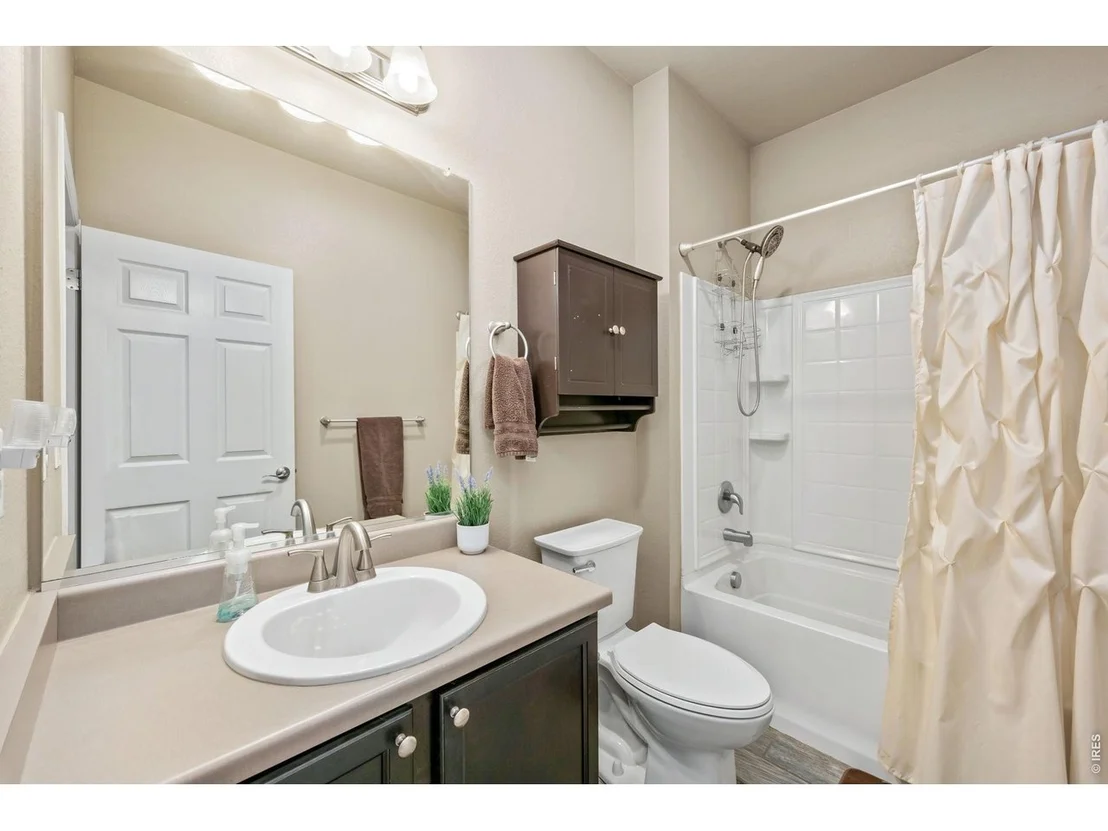 Photo of 10398 Stagecoach Ave