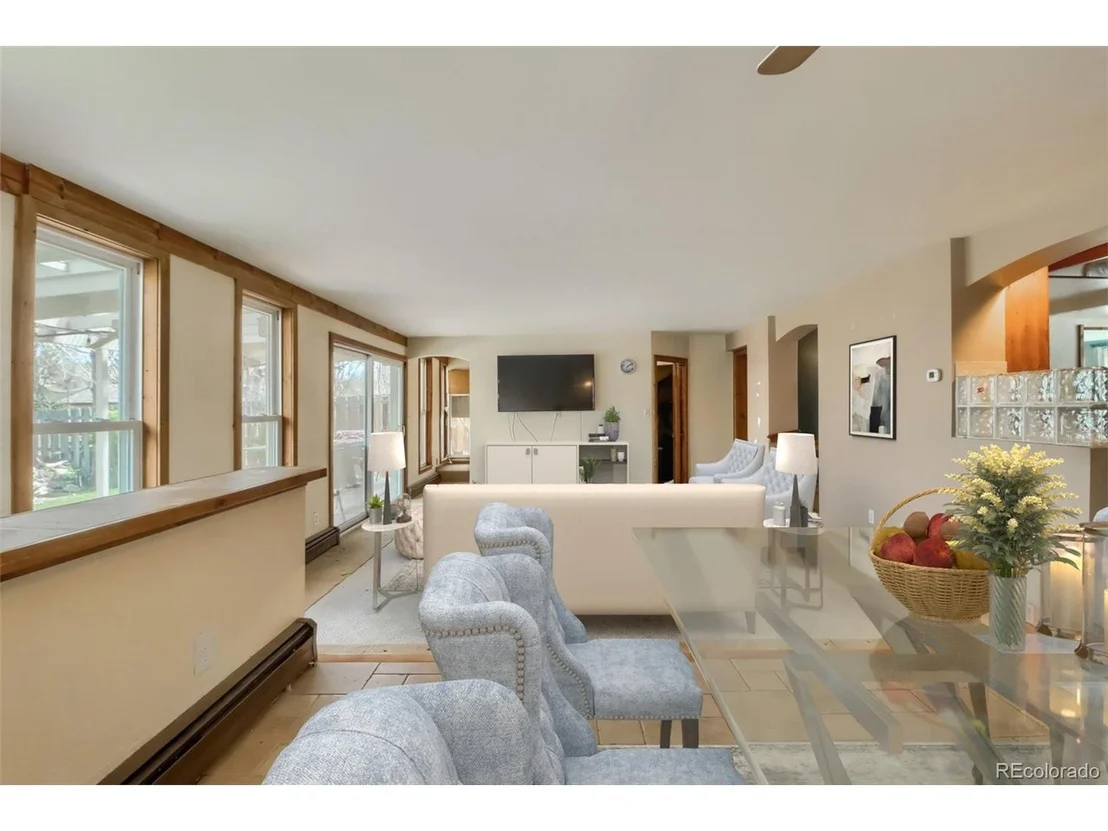 Photo of 4744 Dover St