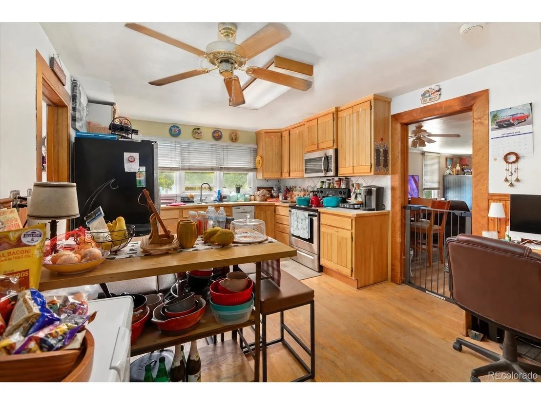 Photo of 622 W 2nd St