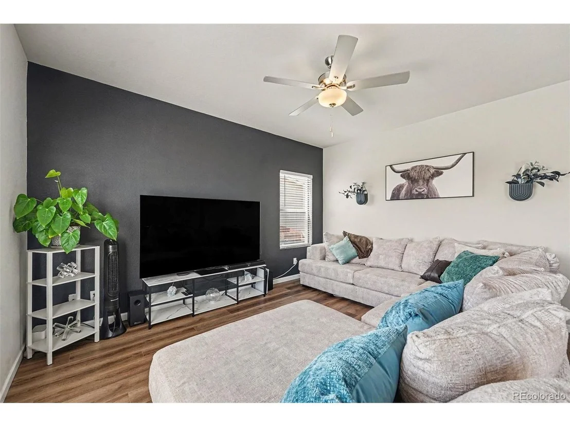 Photo of 7332 E Big Thompson Cir