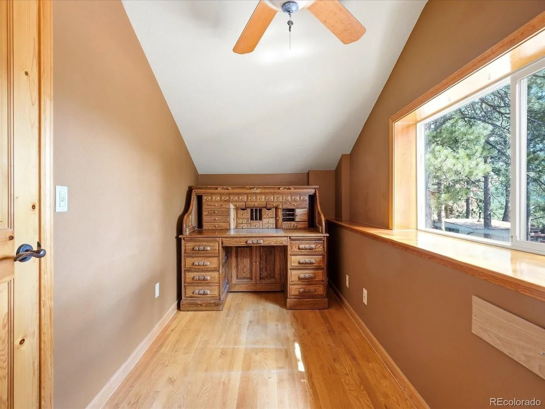 Photo of 30402 Hilltop Dr
