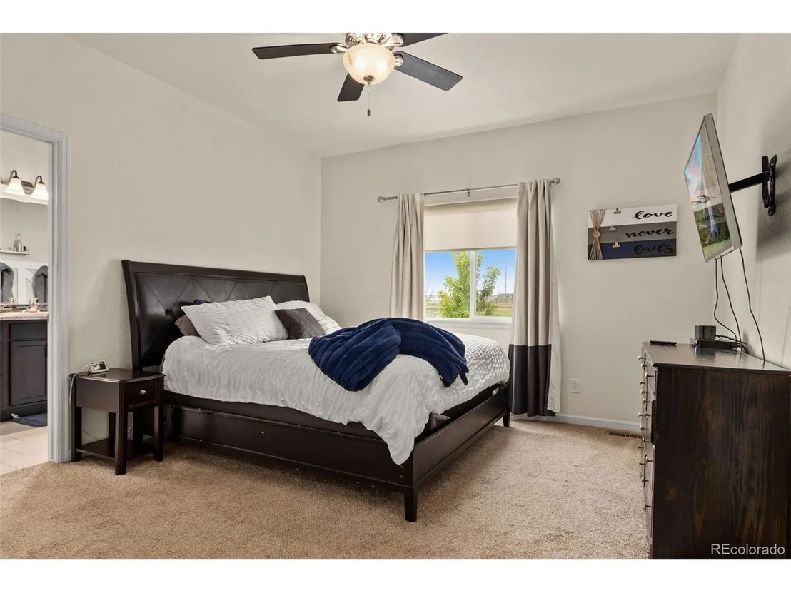 Photo of 1204 Sunrise Cir