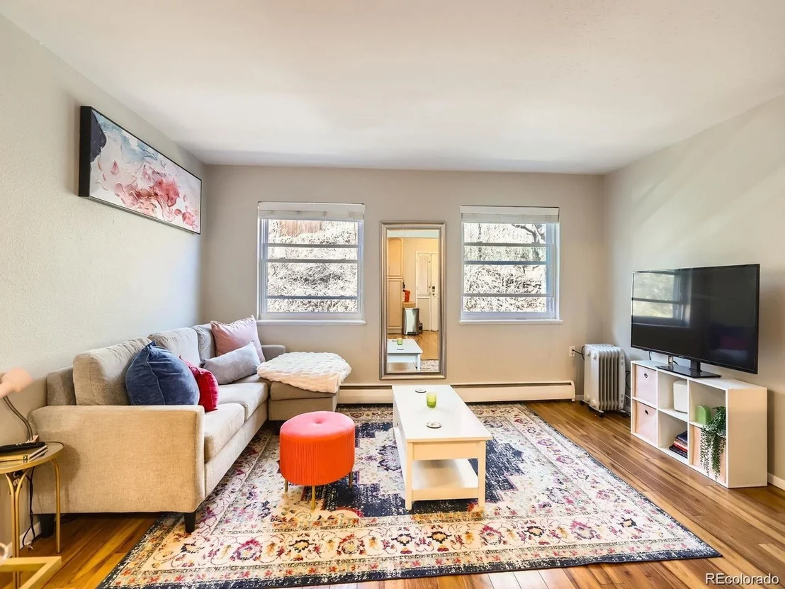 Photo of Unit 23 at 625 Pearl St