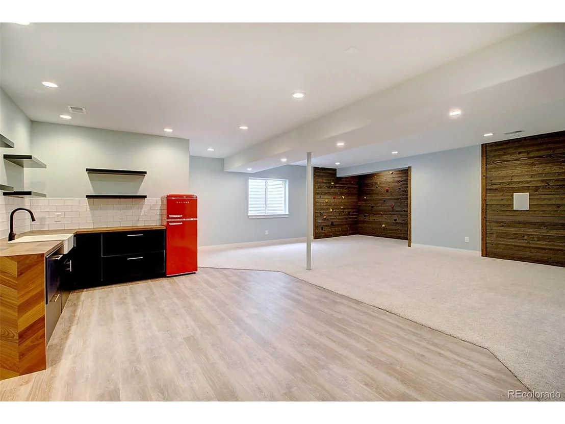 Photo of 1637 Glacier Ave