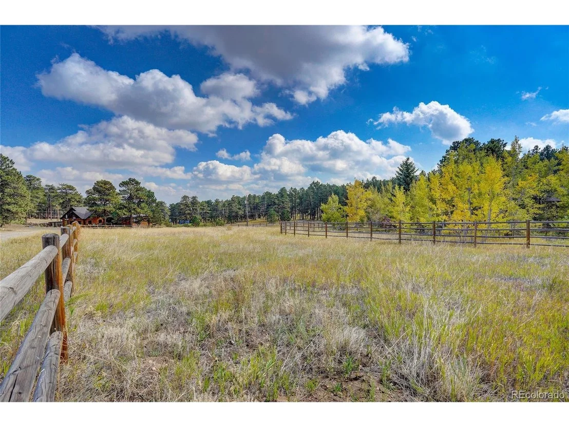 Photo of 25751 Village Cir