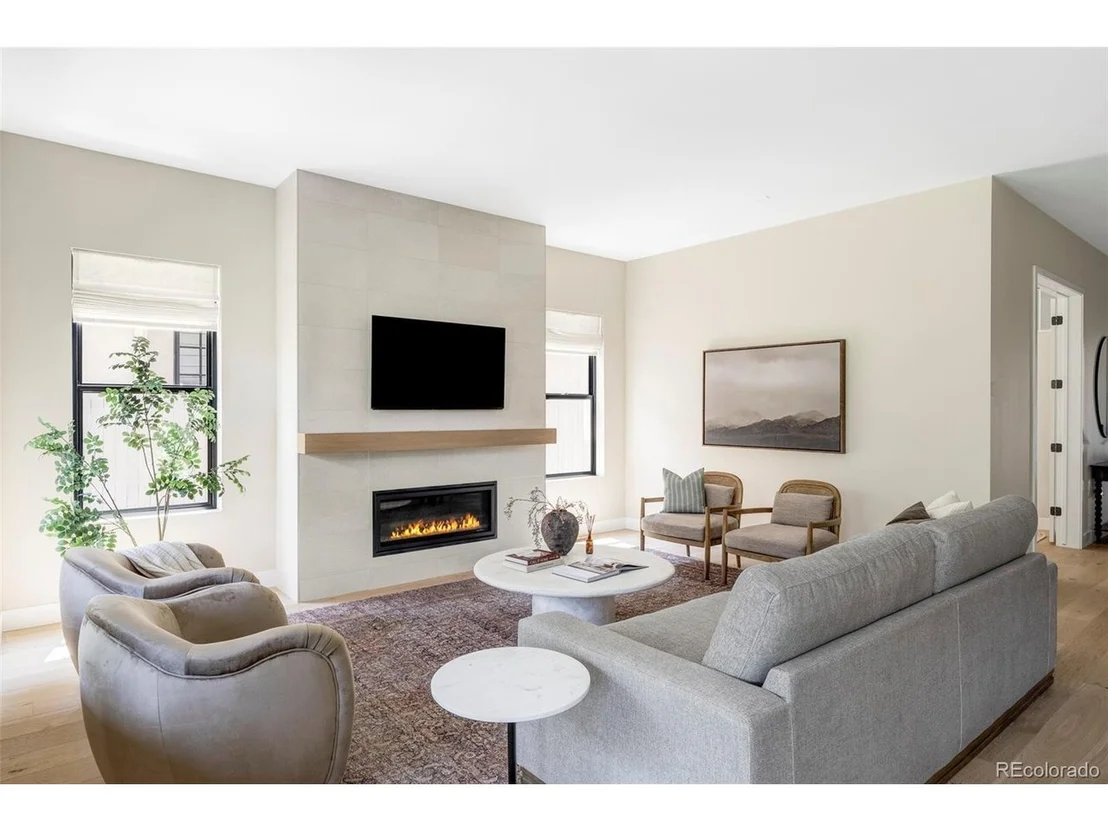 Photo of 330 Elm St
