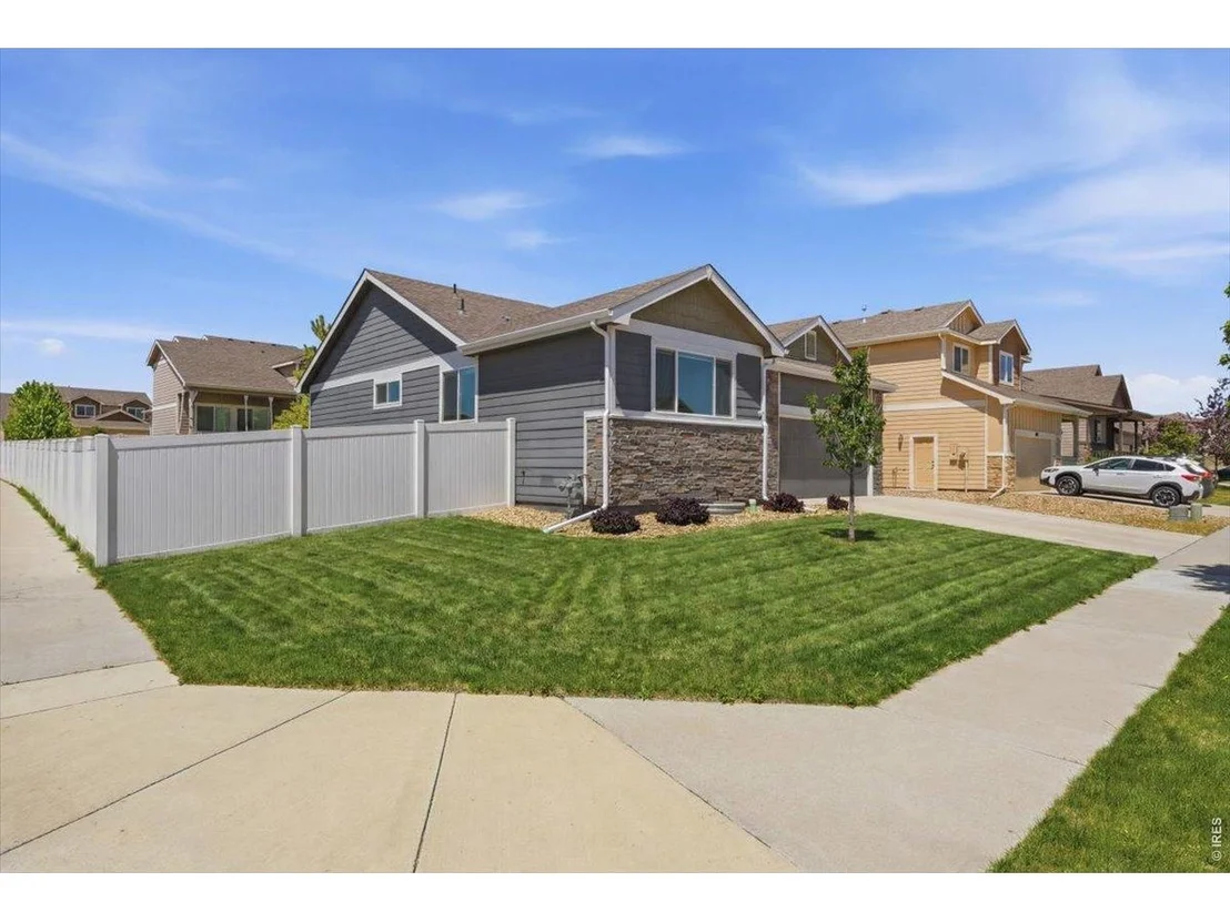 Photo of 862 Sunlight Peak Dr