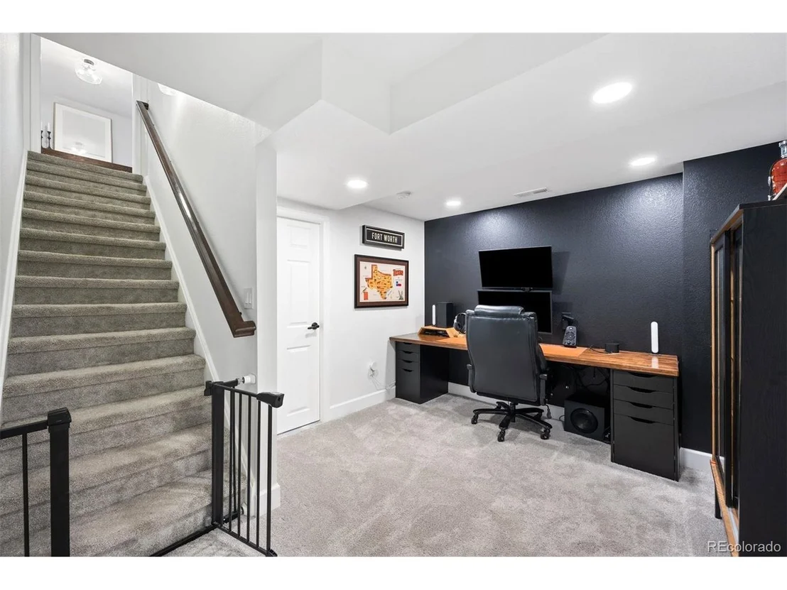 Photo of 2922 White Oak Trl