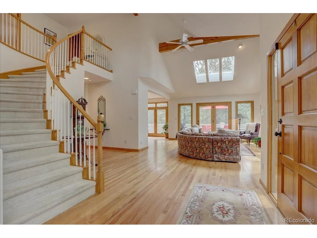 Photo of 1627 Marmot Ln