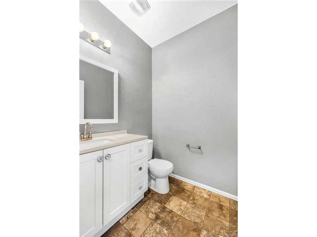 Photo of 2287 Echo Park Dr