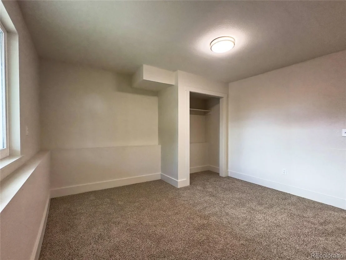 Photo of 5128 Columbus Way