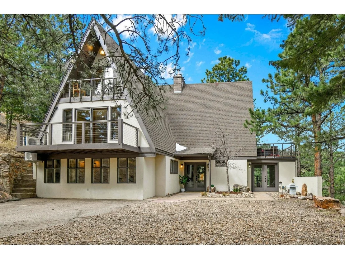 Photo of 28 Pine Brook Rd