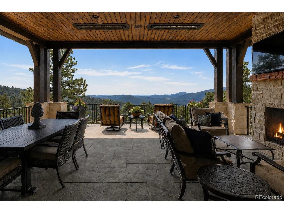 Photo of 940 Twisted Pine Rd