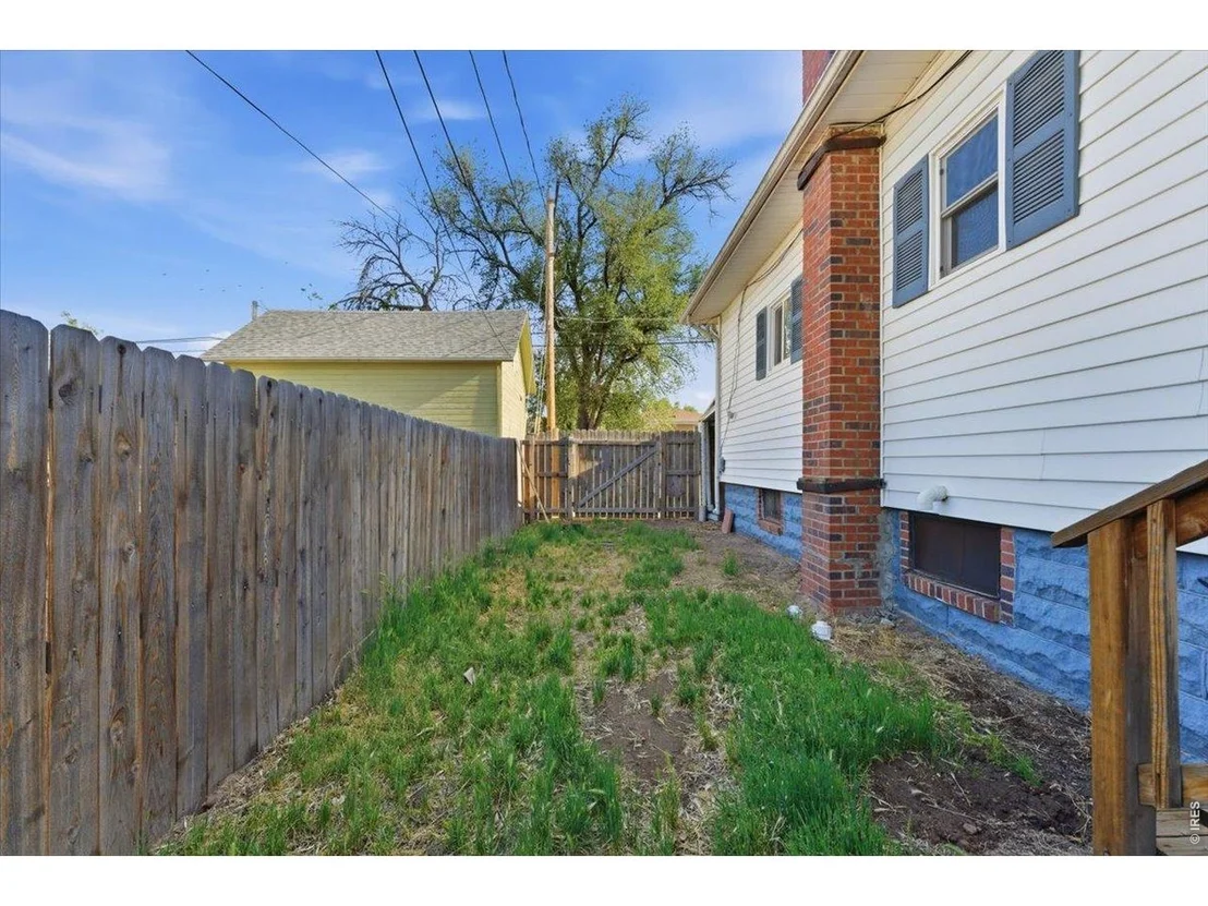 Photo of 1110 14th Ave