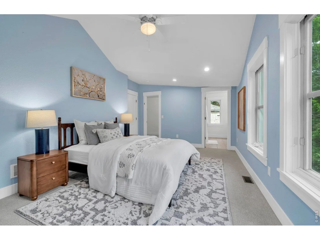 Photo of 320 Pearl St