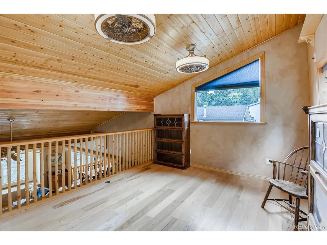 Photo of 115 Spruce Rd