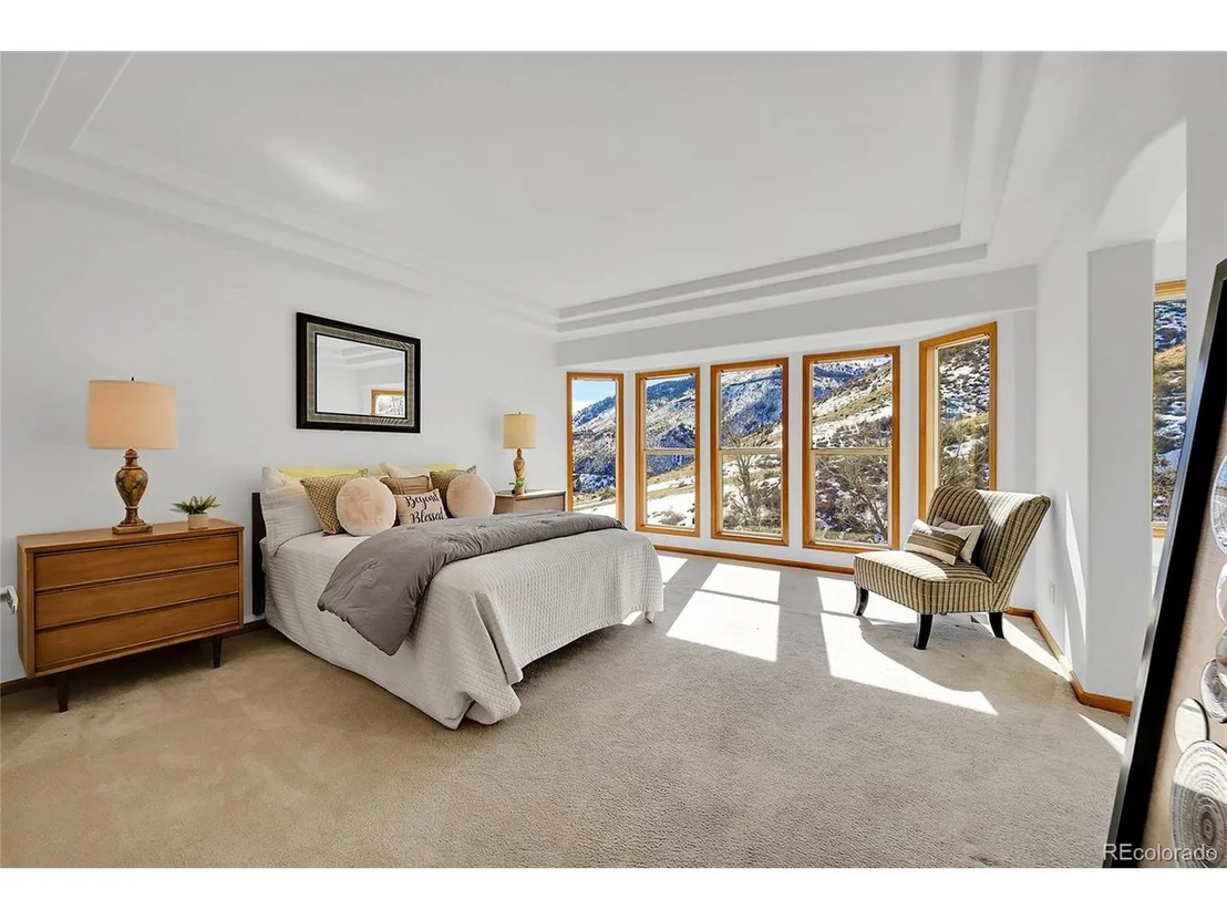 Photo of 439 Canyon Point Cir