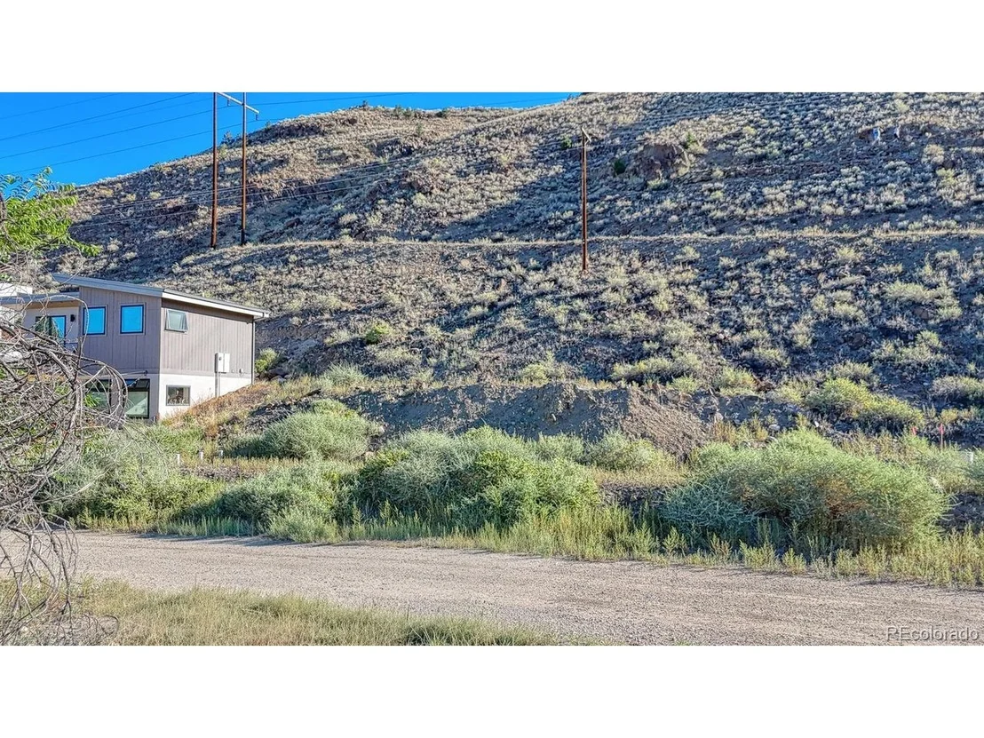 Photo of 7 Hillside Dr