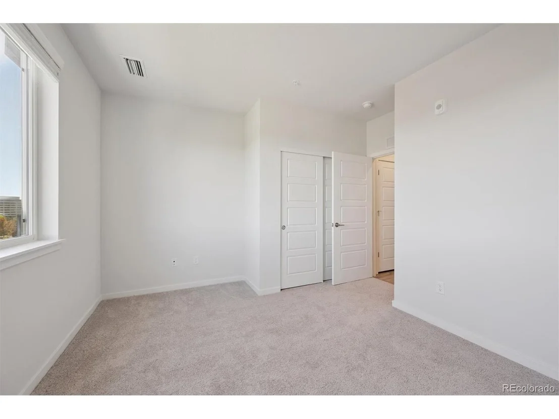 Photo of Unit 2304 at 485 Interlocken Blvd